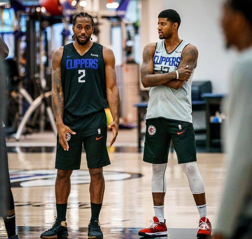 有牌就冲 有牌就冲